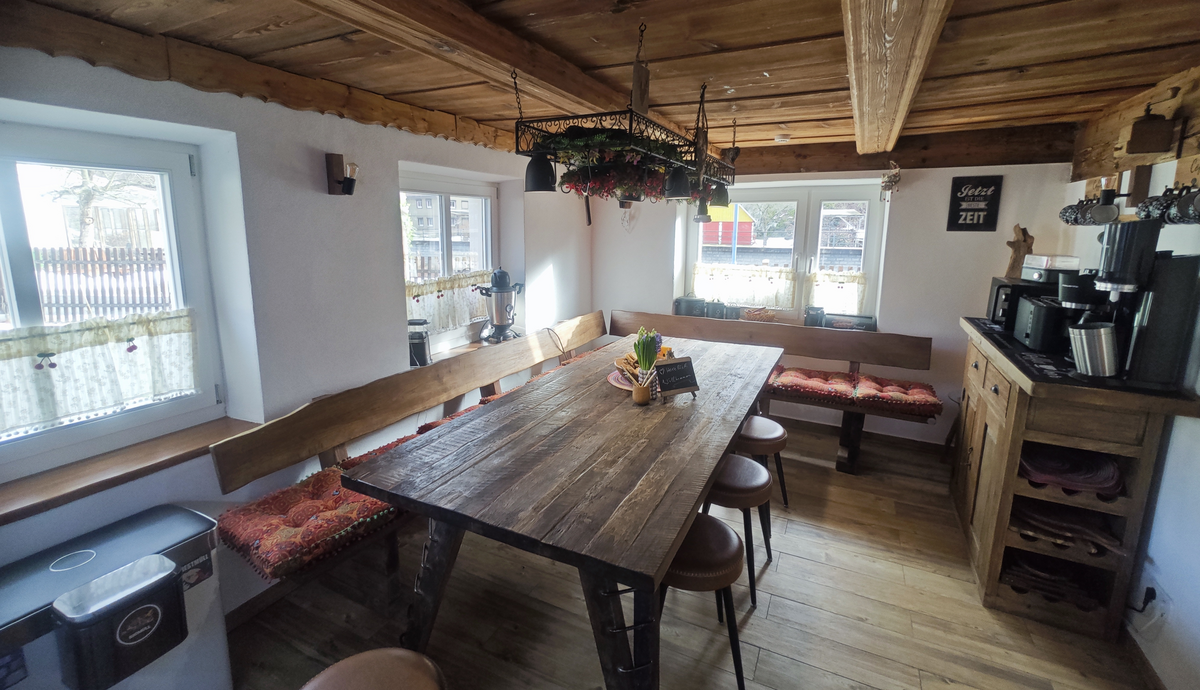 +/- Ferienhaus Bauernstube